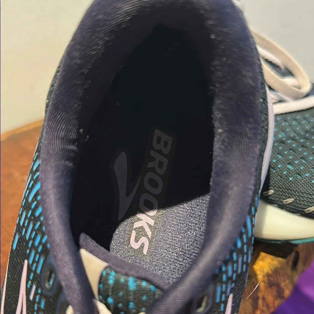 Brooks Purple and Blue Athletic Running Shoes Glycerin Women 8 EUC